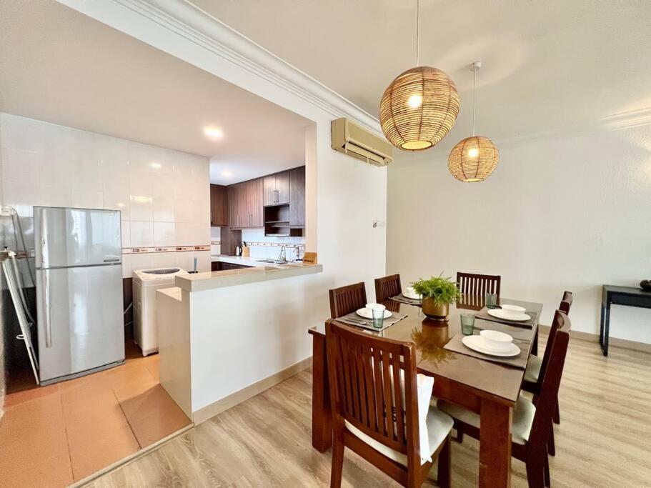 Cosway Near Pavilion Kl Dual Key By Sleepy Bear Apartment